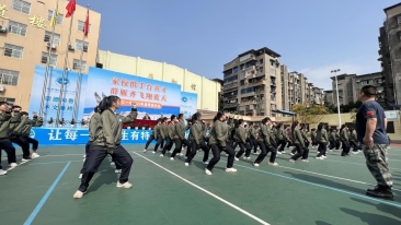 国产啊啊啊艹女人视频aa在线雁江教育 | “一校一品”特色教育 “点亮”多彩校园